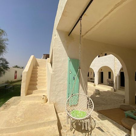 Dar Oueghlani - Maison D'Hotes El May Luaran gambar
