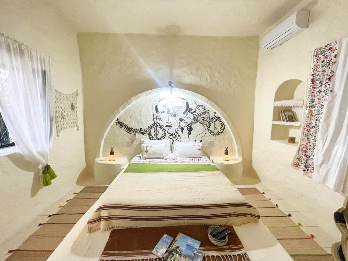 Dar Oueghlani - Maison D'Hotes El May Luaran gambar