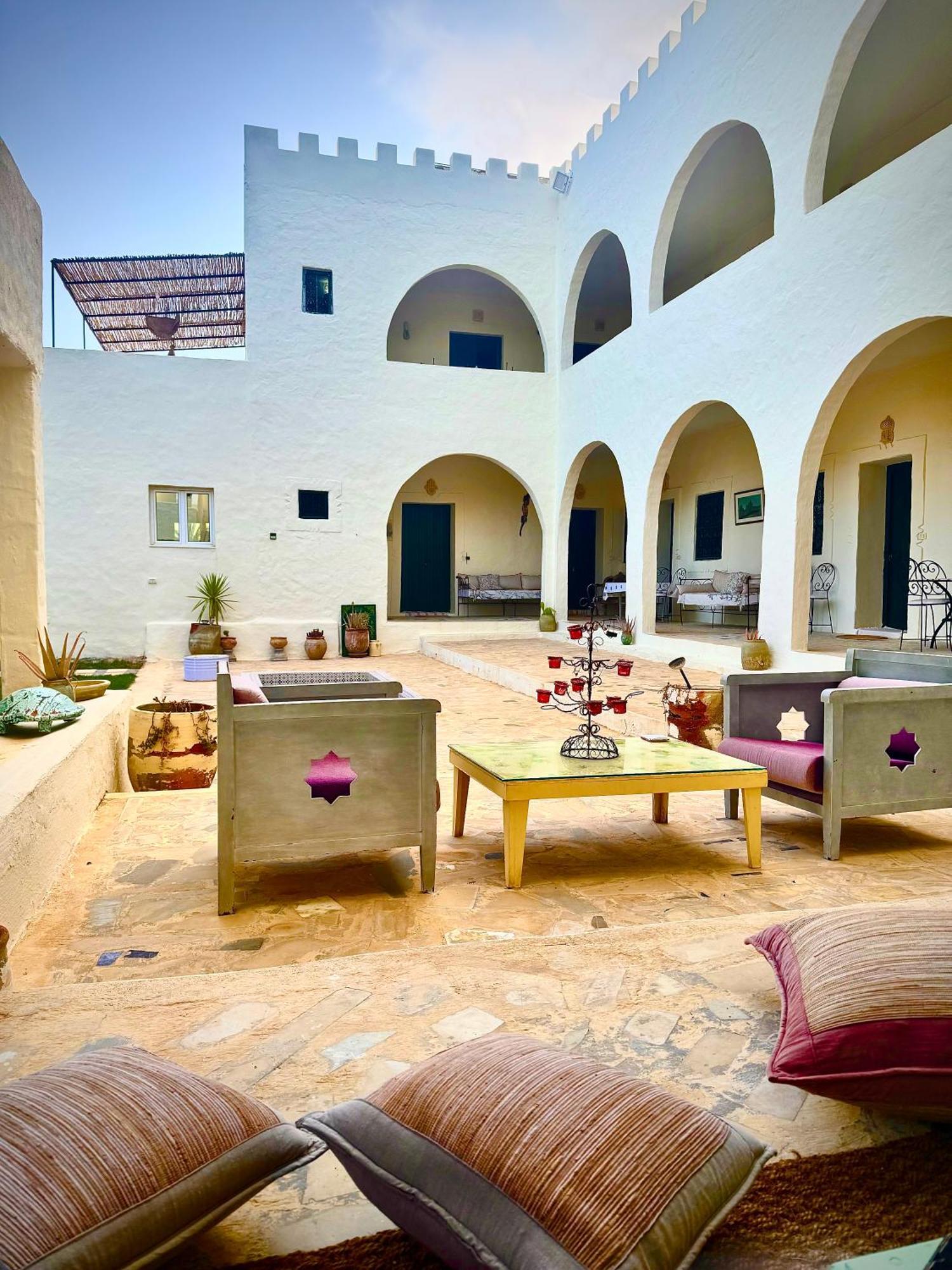 Dar Oueghlani - Maison D'Hotes El May Luaran gambar