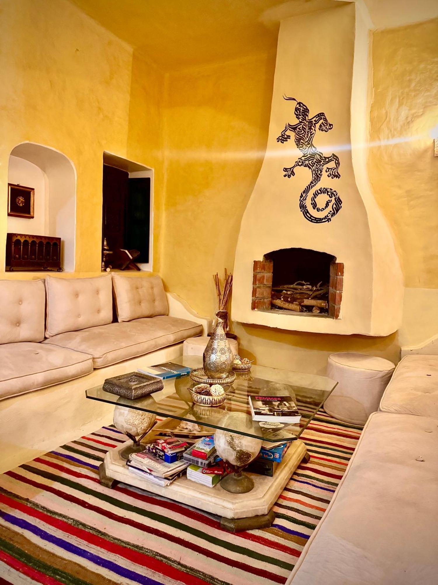 Dar Oueghlani - Maison D'Hotes El May Luaran gambar
