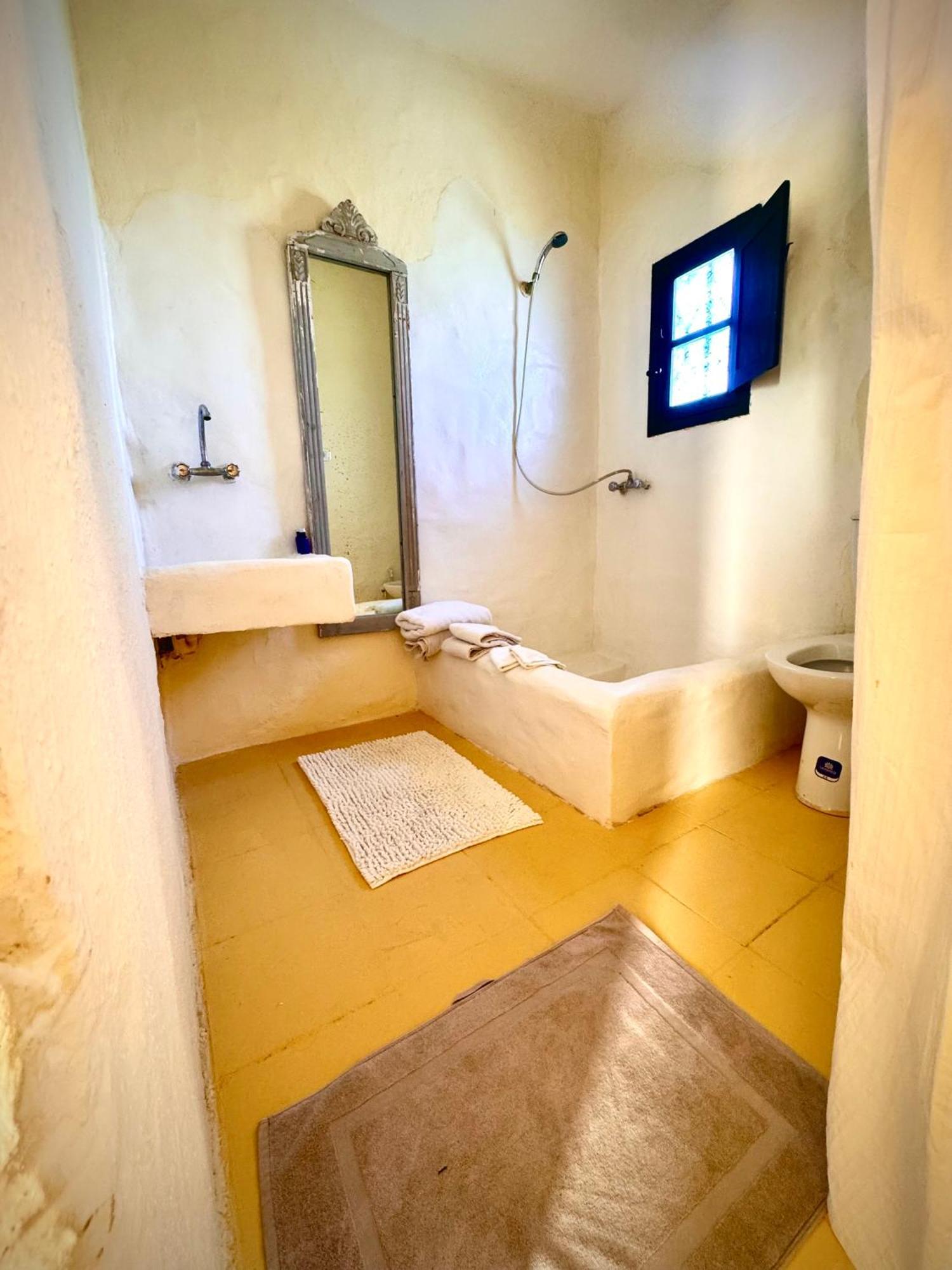 Dar Oueghlani - Maison D'Hotes El May Luaran gambar
